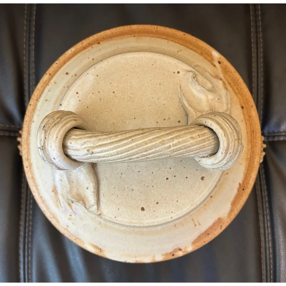 VTG. Handmade Earthenware Lidded/Handle Dish. Glazed, Cream/Brown.